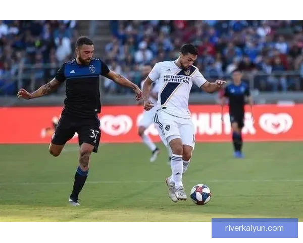 那不勒斯逼抢体系持续提升，球队整体防守表现备受关注